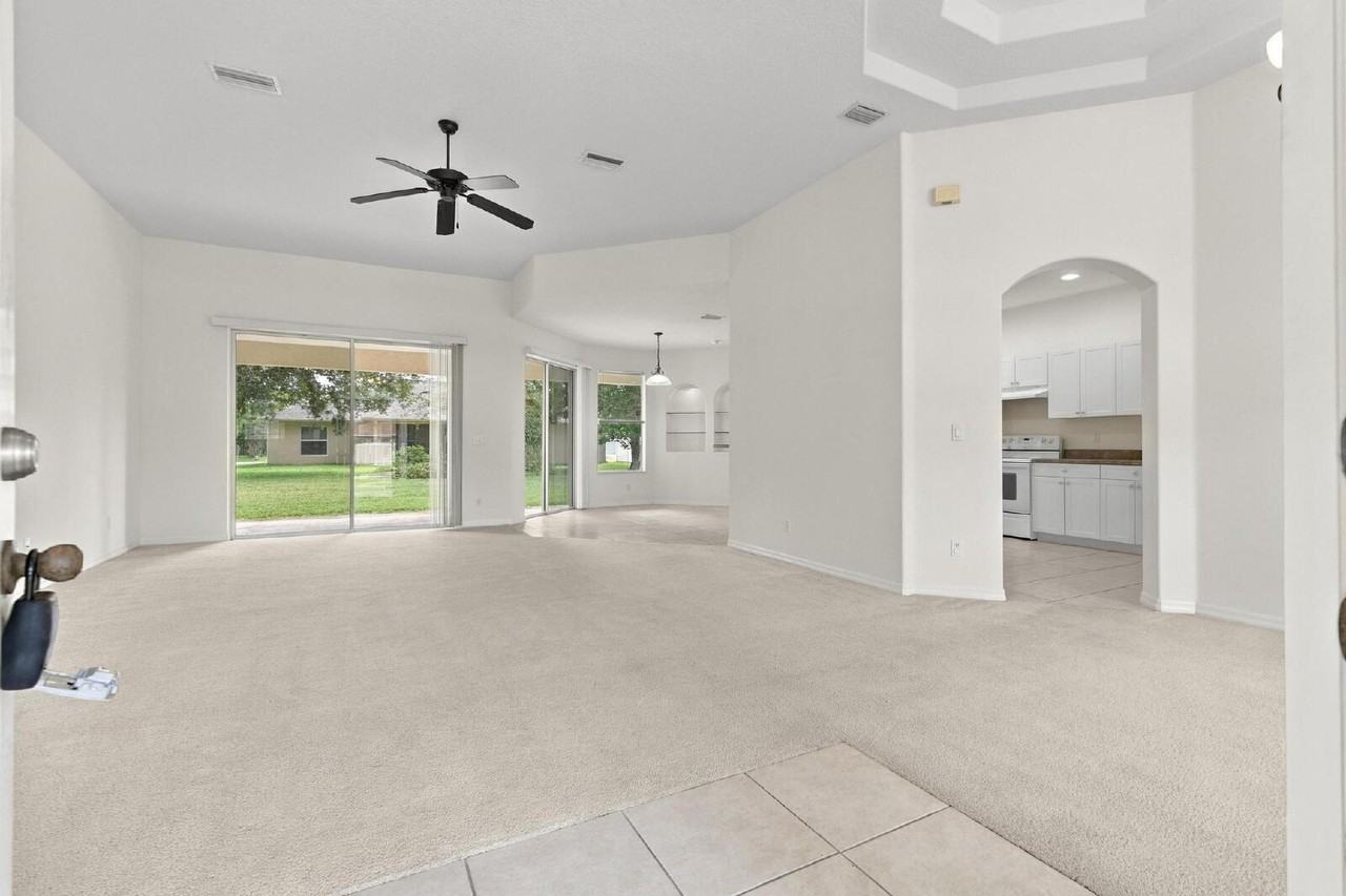 10 E Bourne Ln - Photo 6 of 50