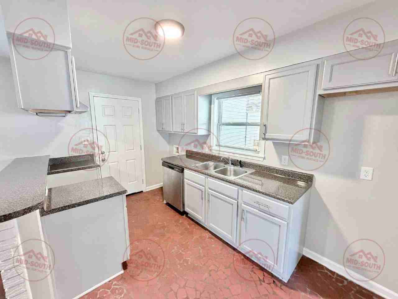 4403 Jamaica Ave - Photo 6 of 18