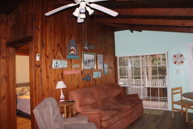 1725 Cuscowilla Ln - Photo 5 of 20