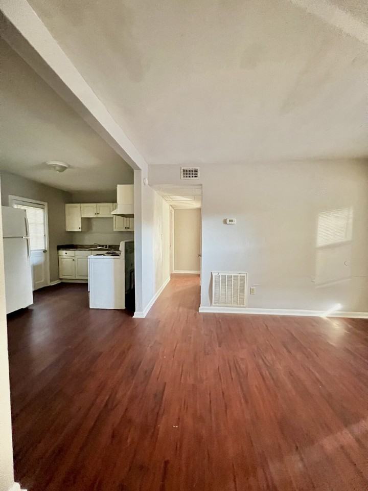 303 W 9th Ave - Photo 5 of 16