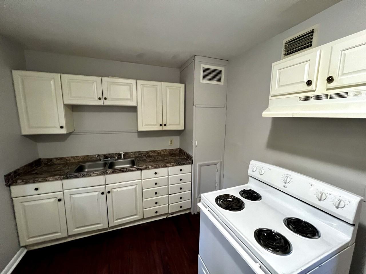 303 W 9th Ave - Photo 6 of 16