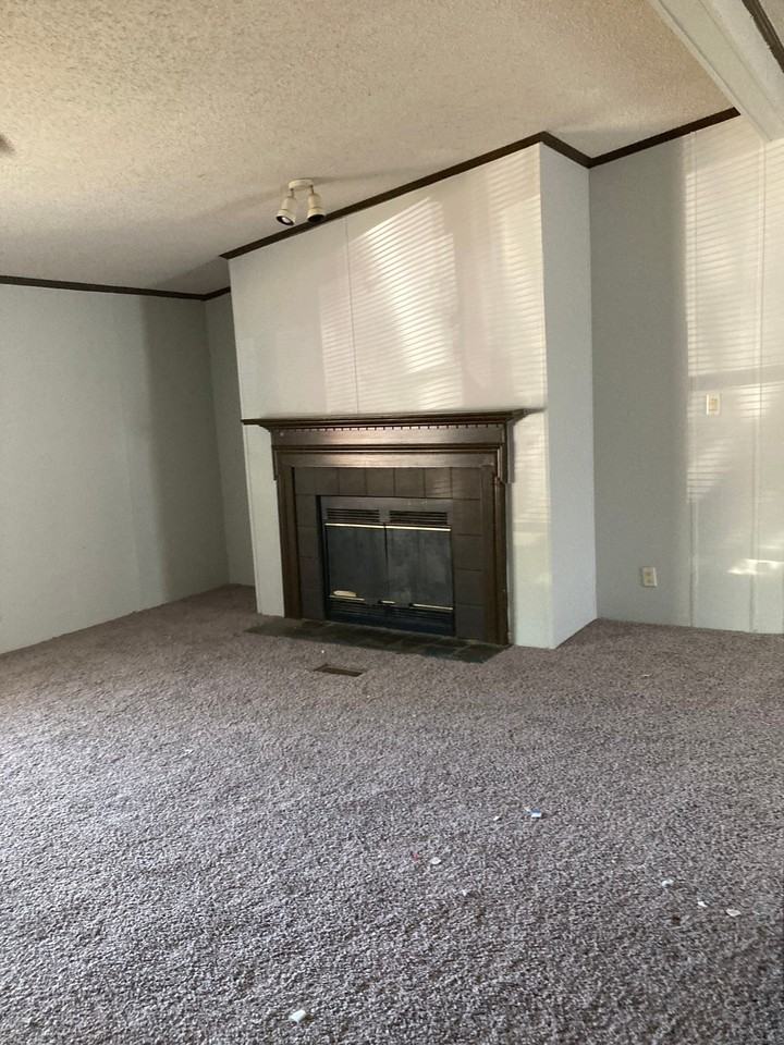 12443 Fmw #C27 - Photo 2 of 6