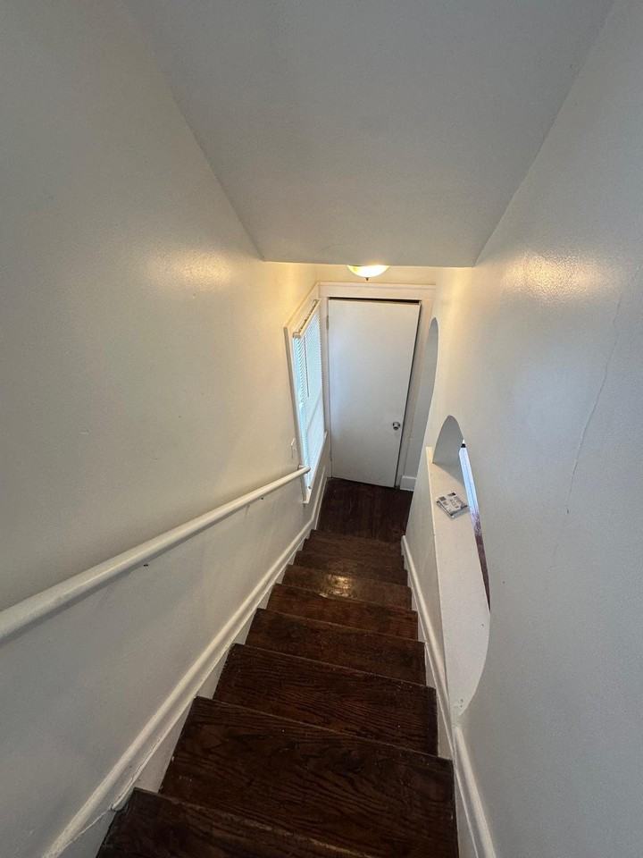 4733 Lakepointe St - Photo 7 of 14