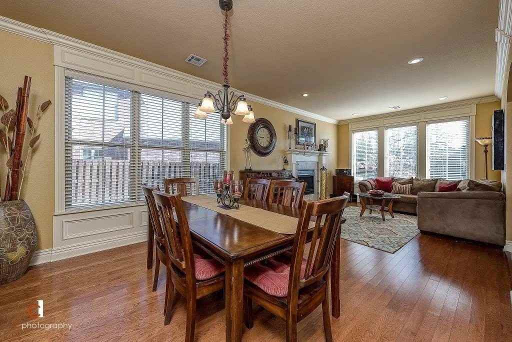 5404 S Chimay Dr - Photo 3 of 20