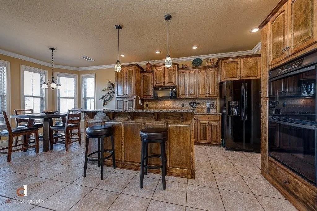 5404 S Chimay Dr - Photo 4 of 20