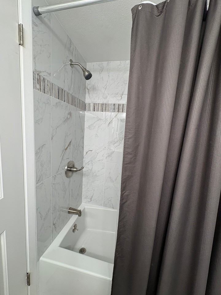 6871 Northwest #8J - Photo 2 of 20