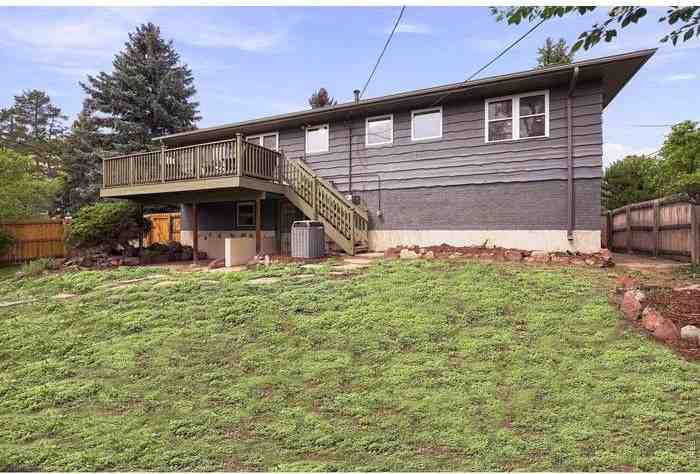 2295 Hillsdale Cir - Photo 3 of 16