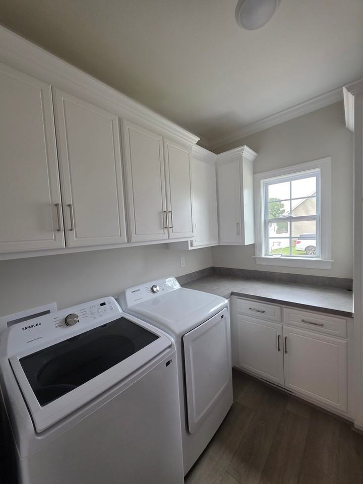 7328 Twin Pines Rd - Photo 4 of 17