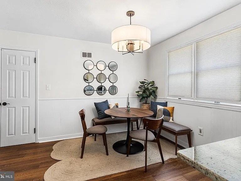 600 Maple Ave - Photo 6 of 18