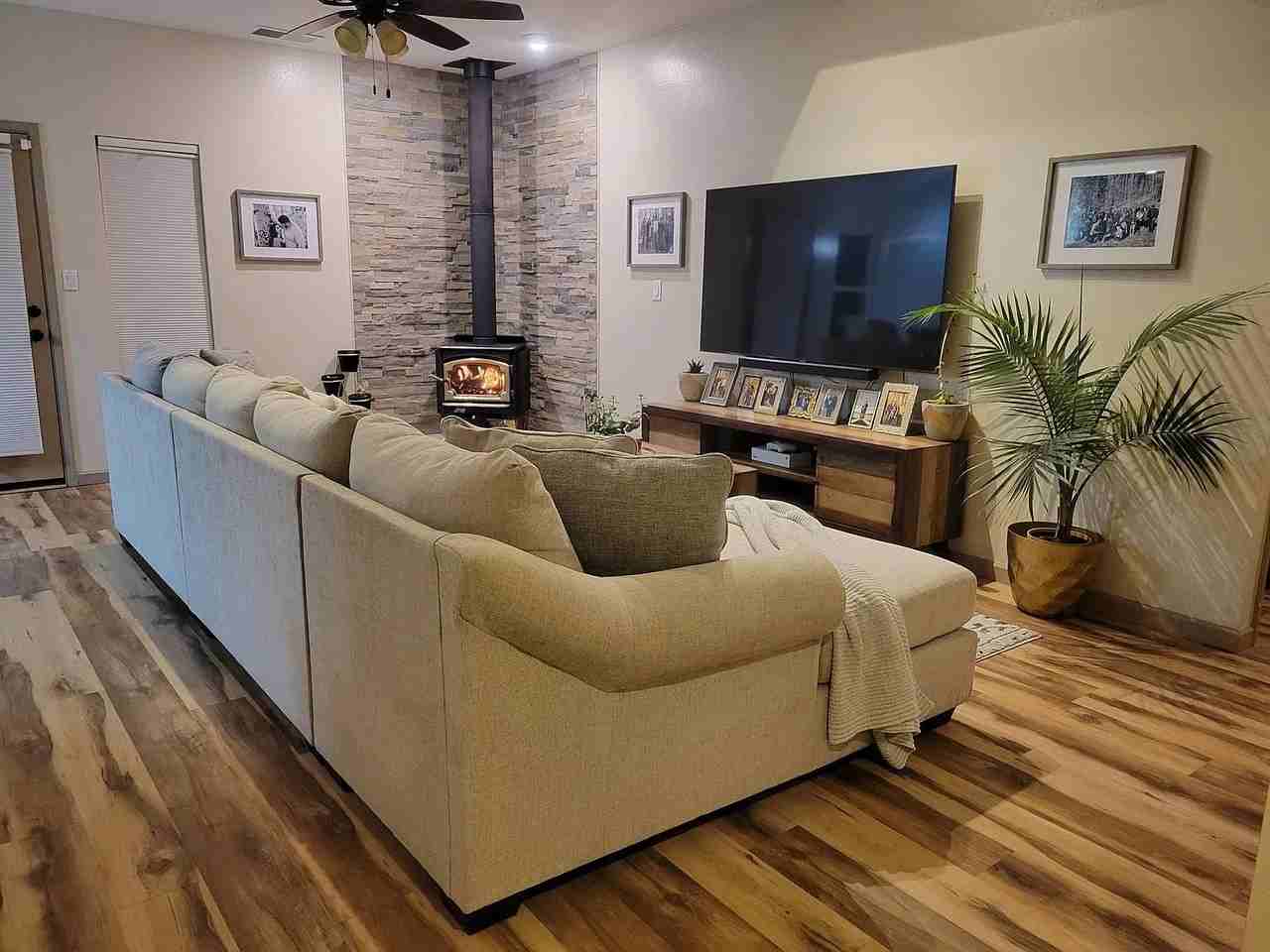 2127 Avenida De Las Alturas - Photo 3 of 18