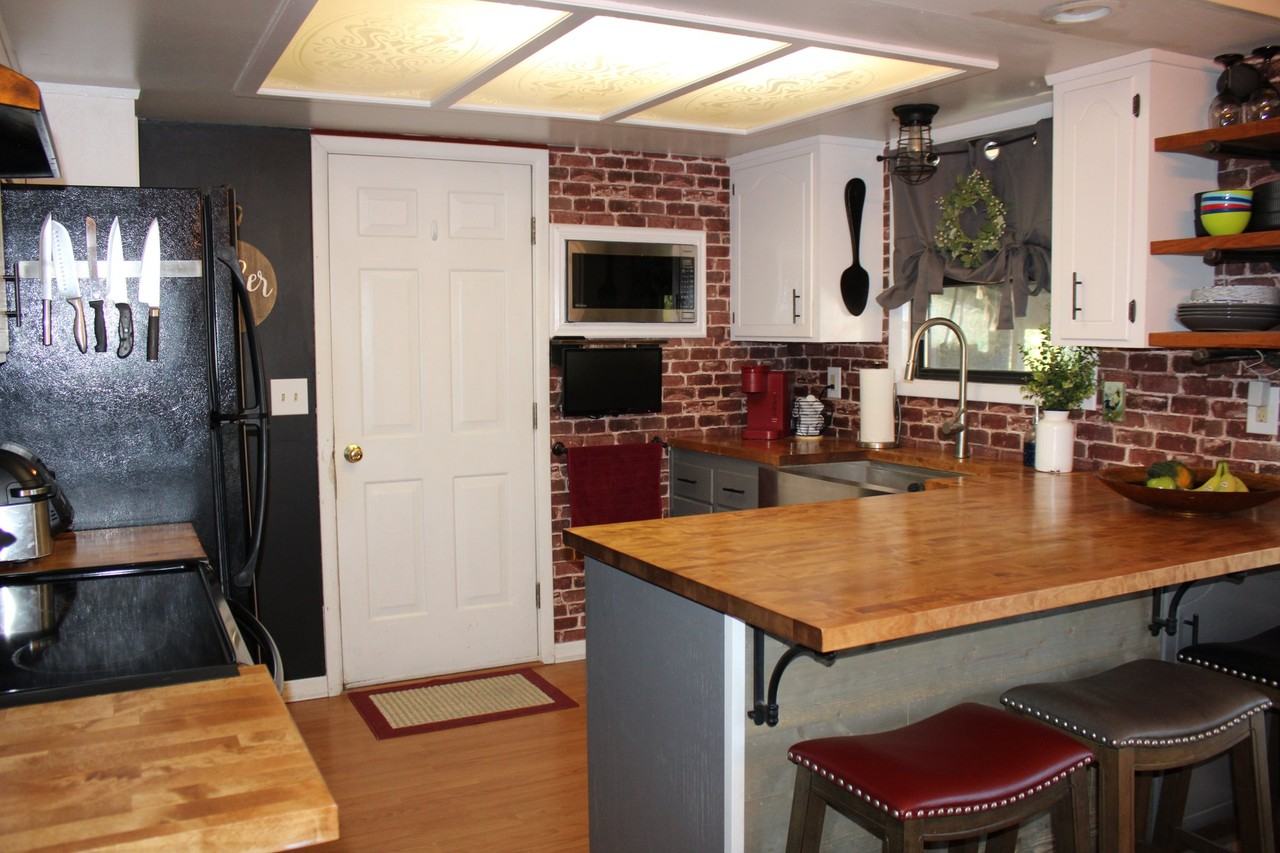 1322 Bluebird Ln - Photo 2 of 20