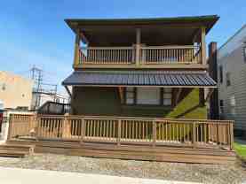 218 E Walnut St - Photo 1 of 1