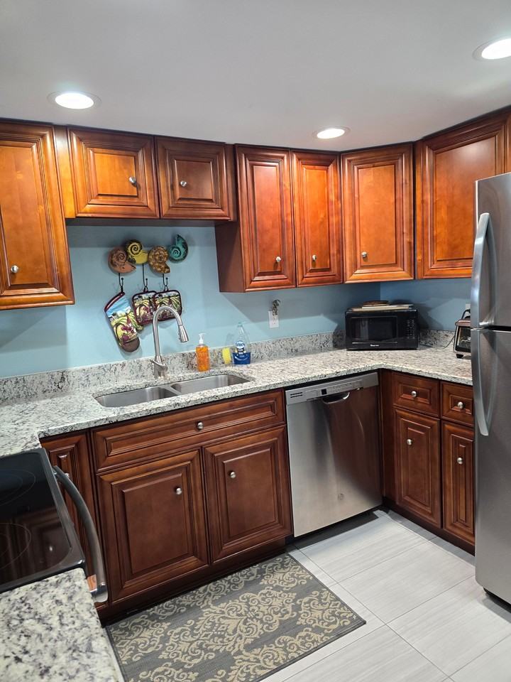 6161 Gulf Winds Dr/ Seasonal Rental #251 - Photo 4 of 8
