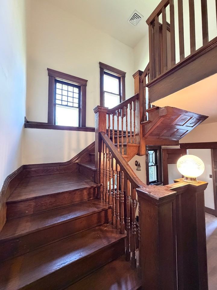148 W 3rd St #201 - Photo 3 of 20
