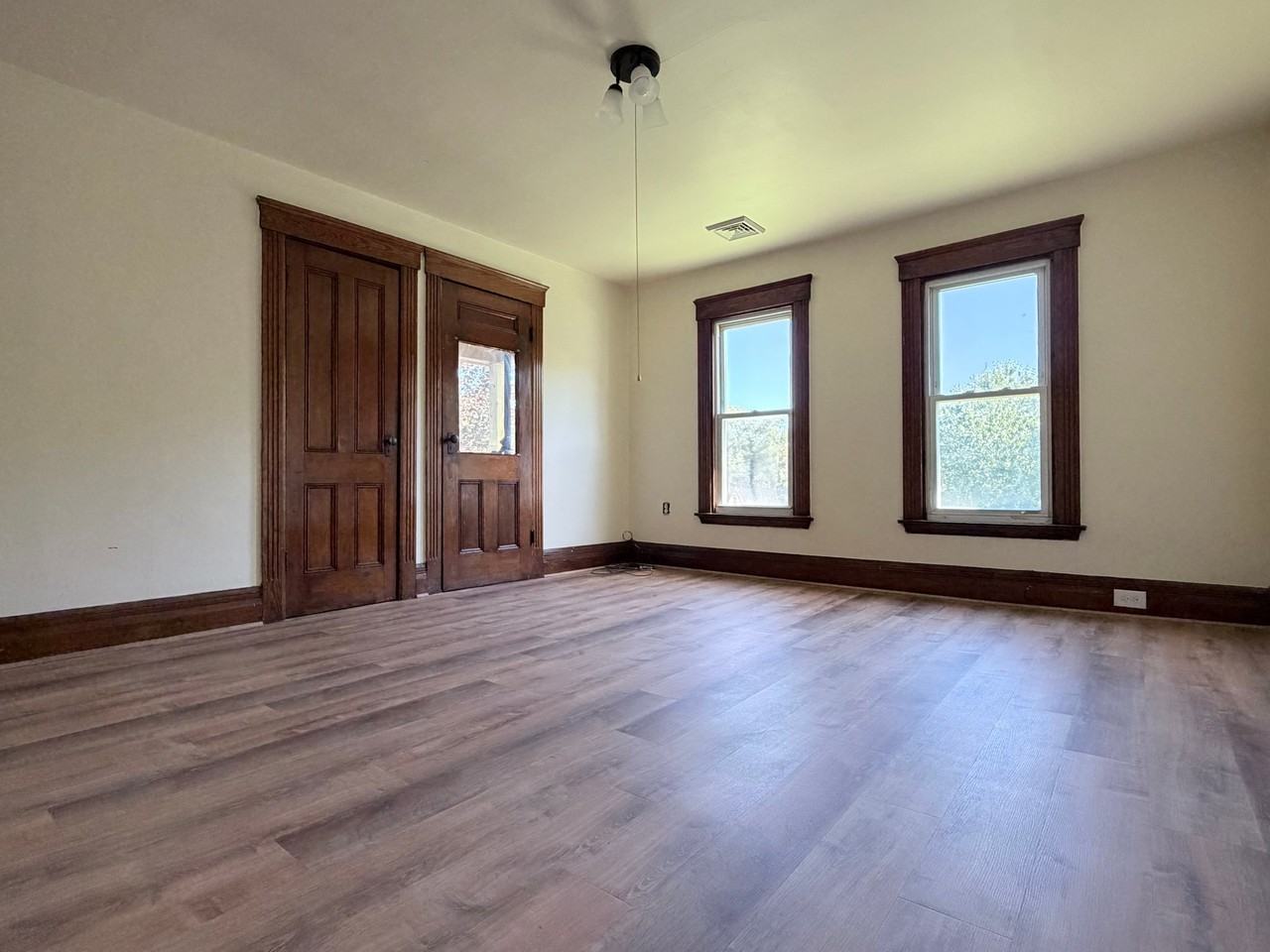 148 W 3rd St #201 - Photo 5 of 20
