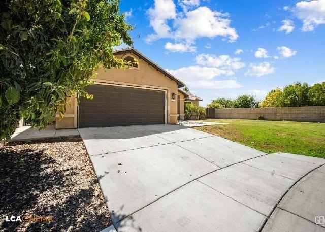 372 Tavertine Ct - Photo 2 of 17