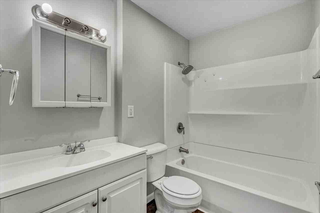 4700 49th Ave - Photo 6 of 14