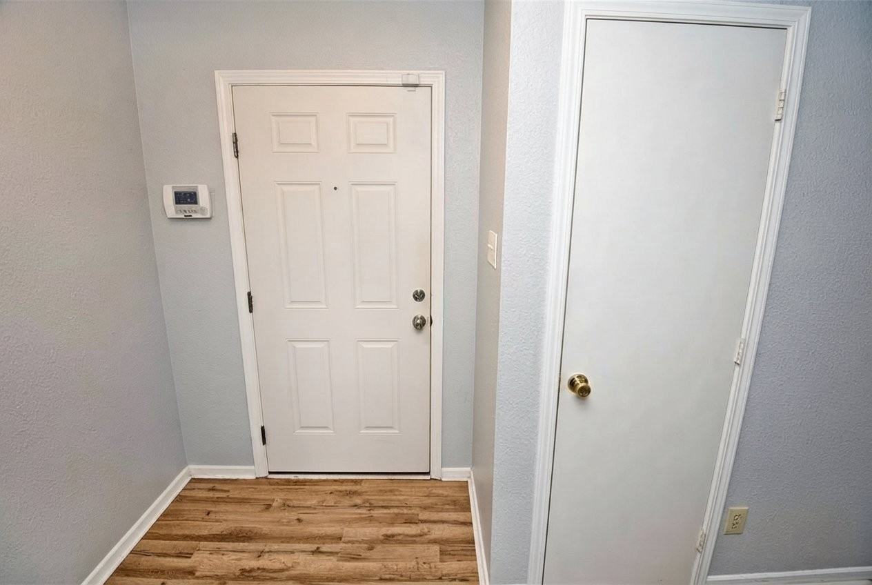 14242 Weeping Cherry Dr - Photo 2 of 17