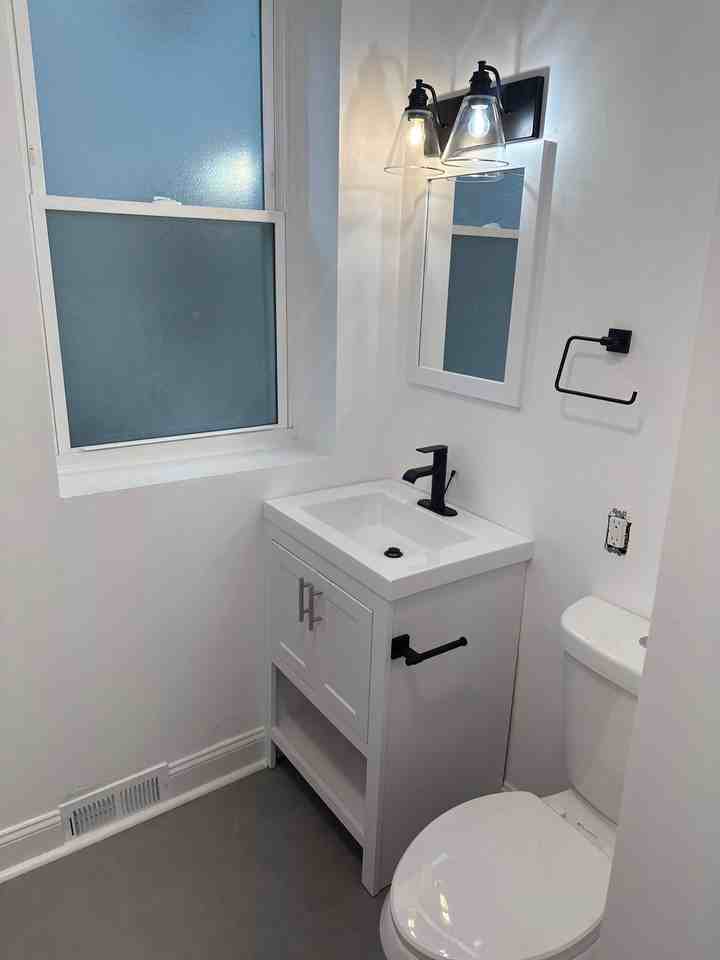 1415 Columbus Ave - Photo 3 of 12