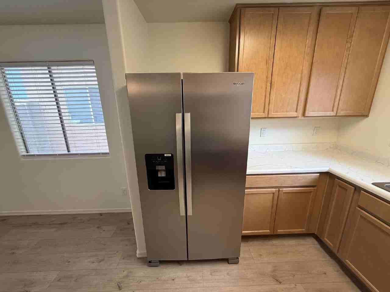 1097 E Omega Dr - Photo 7 of 23