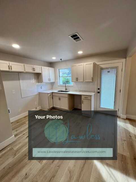 3409 Heather Ln - Photo 4 of 18