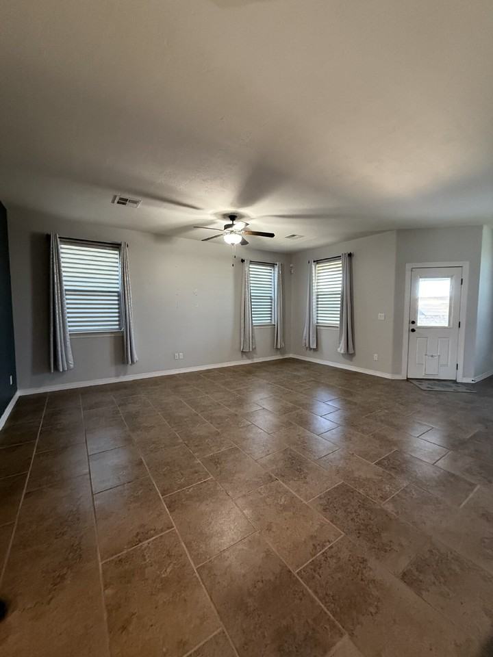13878 Summer Way - Photo 7 of 29