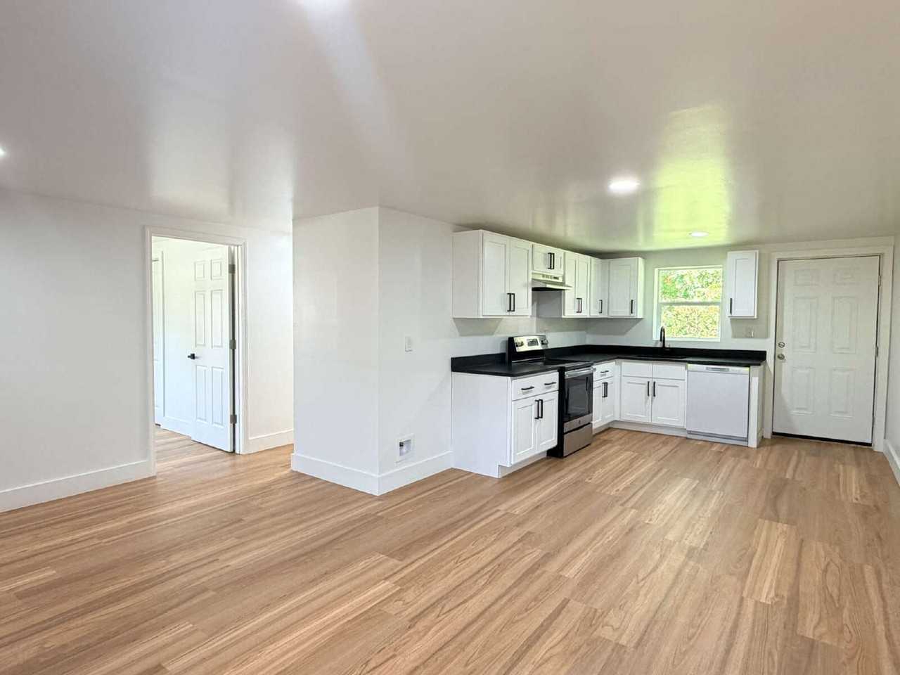 257 New Hampshire St #3 - Photo 4 of 12