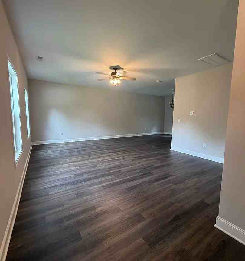 1711 Golf Club Ln Nw - Photo 3 of 29