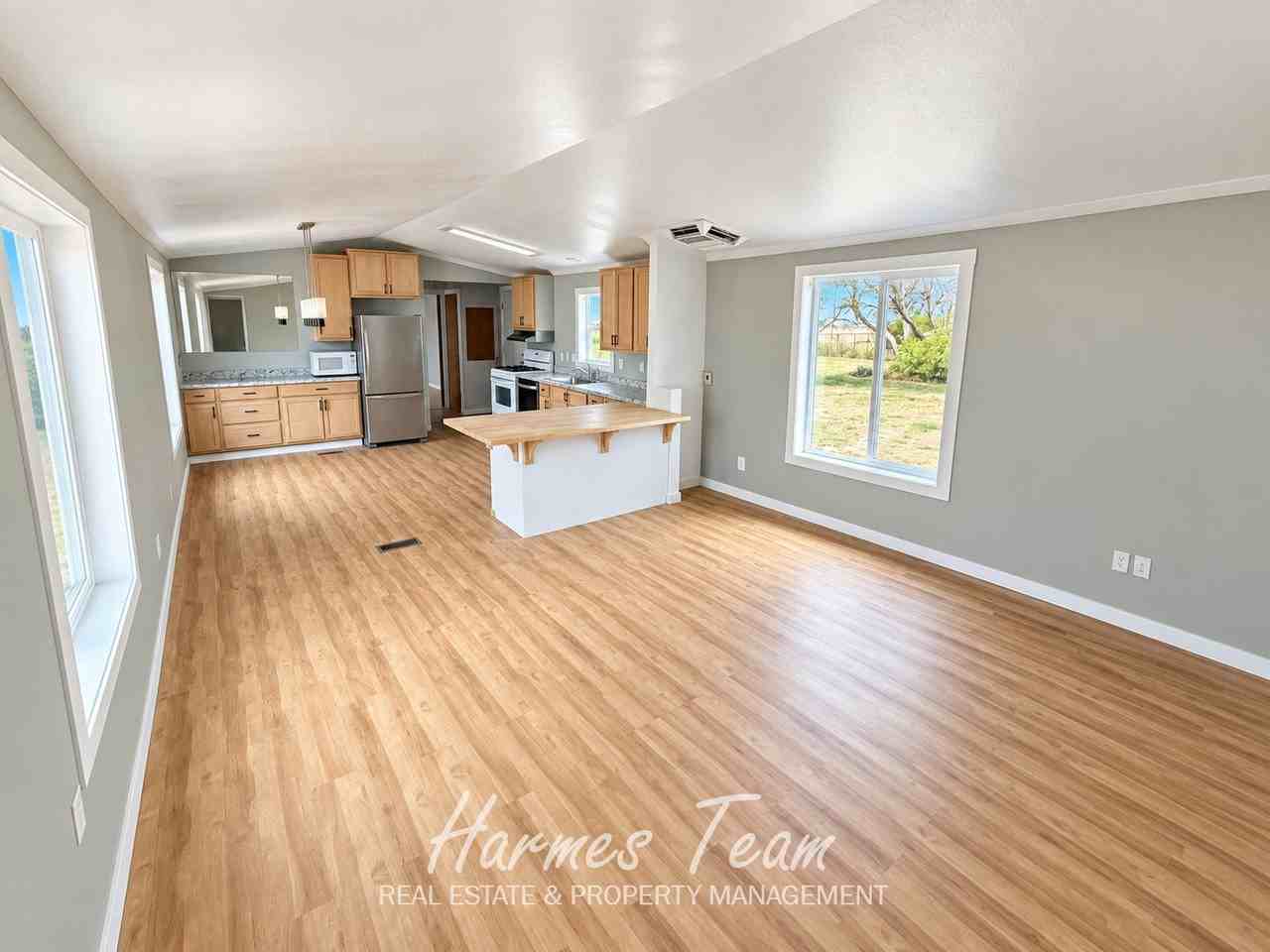 31010 Vorenburg Rd - Photo 4 of 32