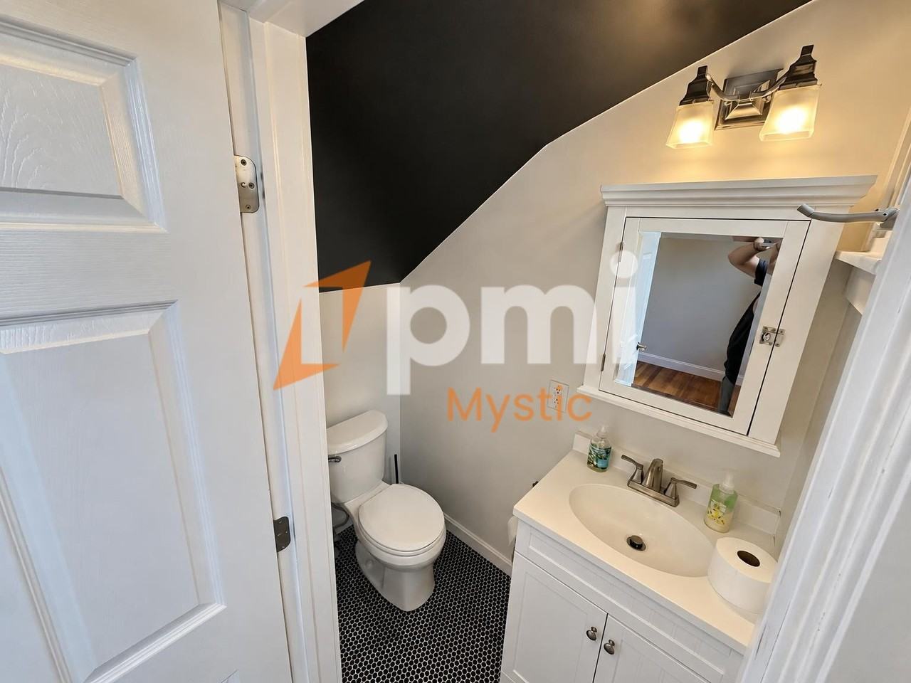 75 Colonel Ledyard Hwy - Photo 3 of 15