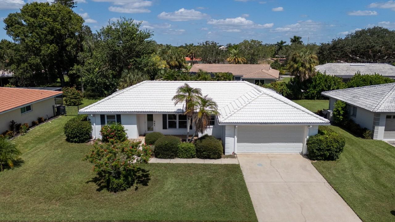 7525 Swanson Ln - Photo 5 of 46