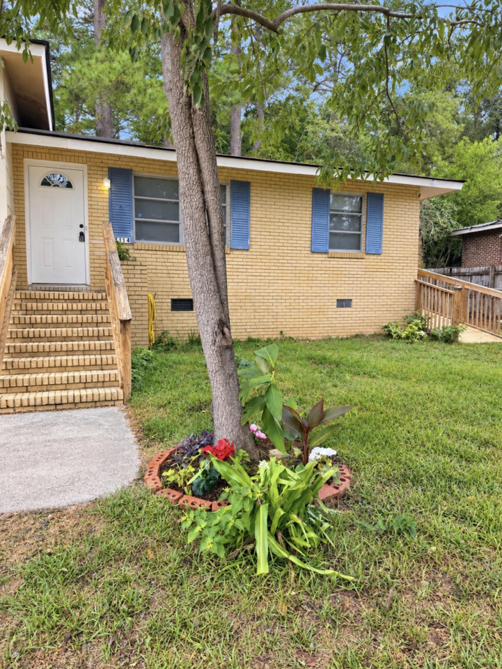 1114 Terrace Cir - Photo 3 of 30