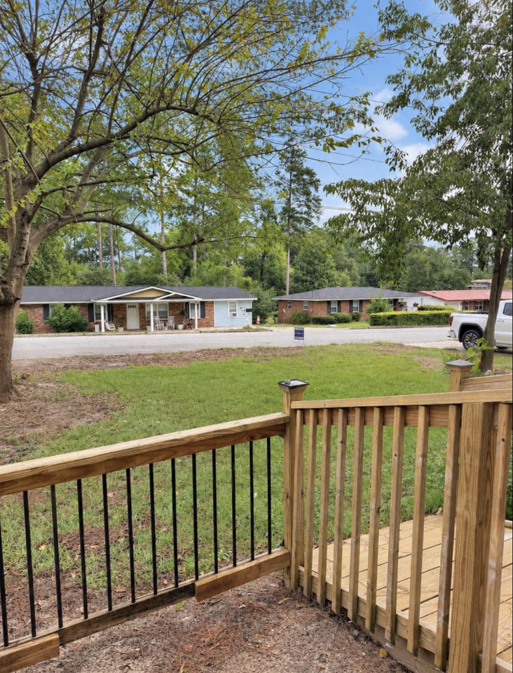1114 Terrace Cir - Photo 5 of 30