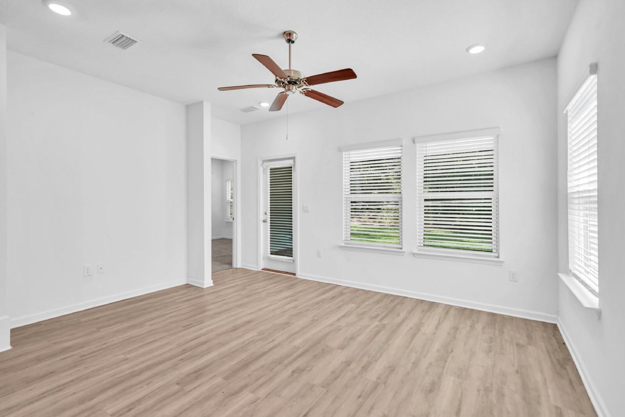30 Sandywoods Ct - Photo 4 of 38