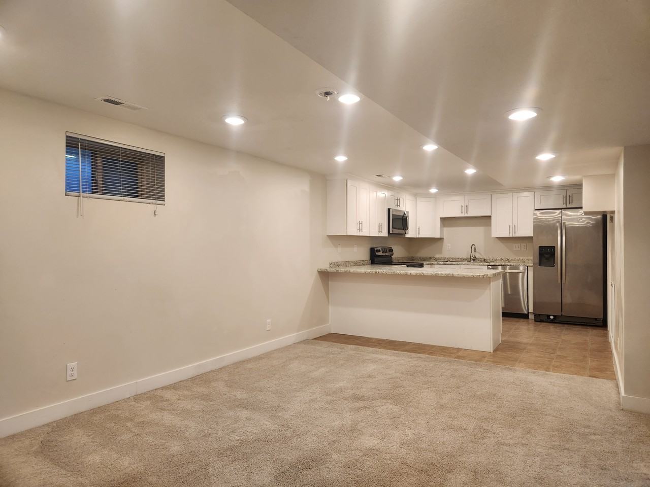 1071 W. 10550 S. - Photo 5 of 17