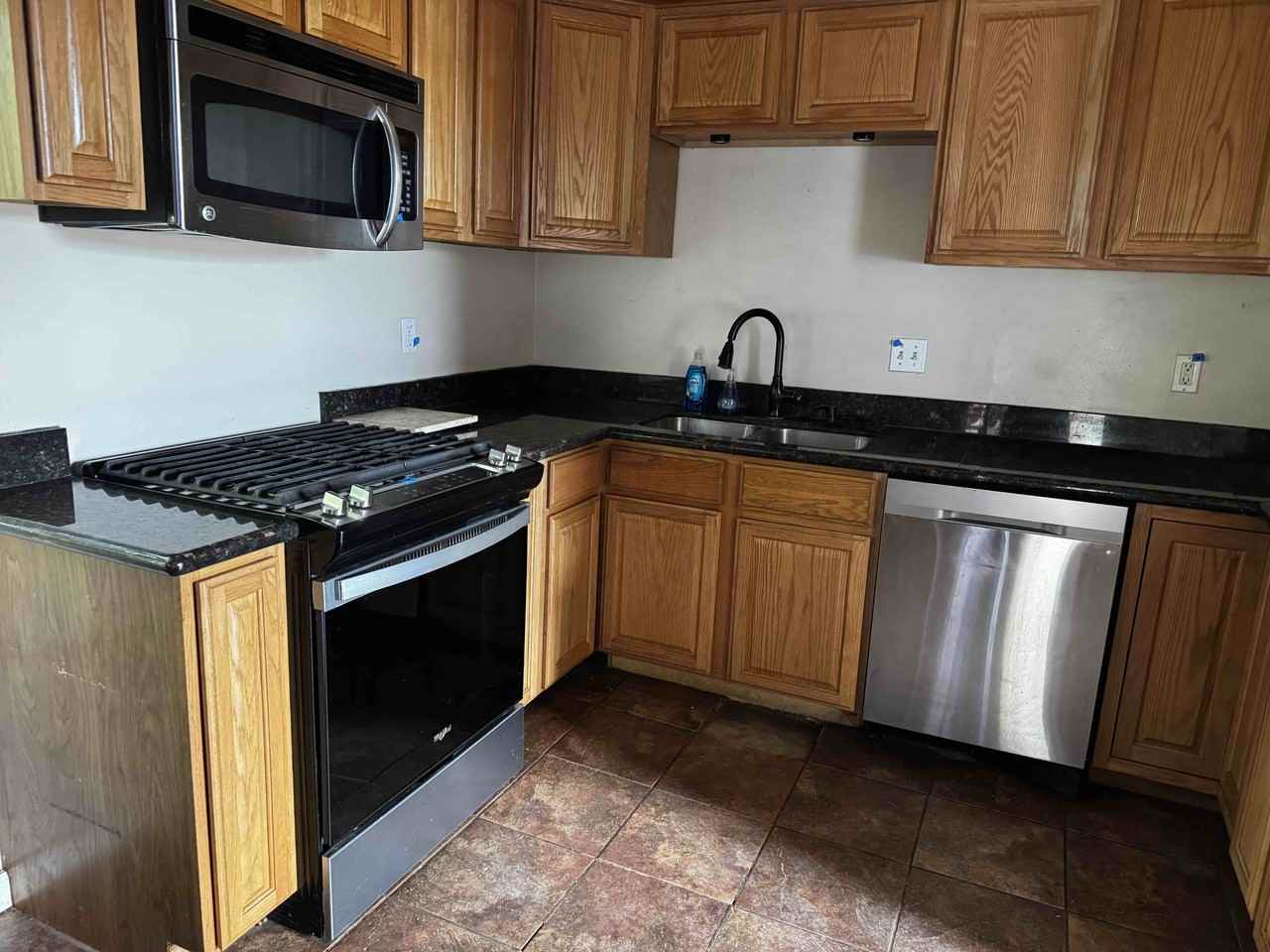 1057 S Pennsylvania St #NA - Photo 5 of 11