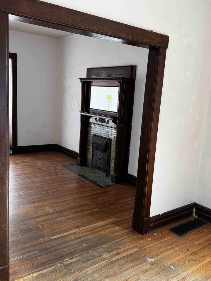 1057 S Pennsylvania St #NA - Photo 6 of 11