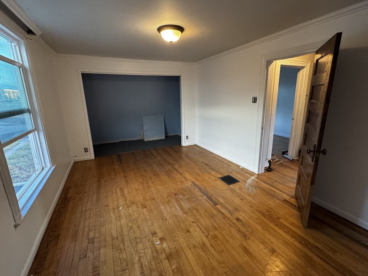 1057 S Pennsylvania St #NA - Photo 7 of 11