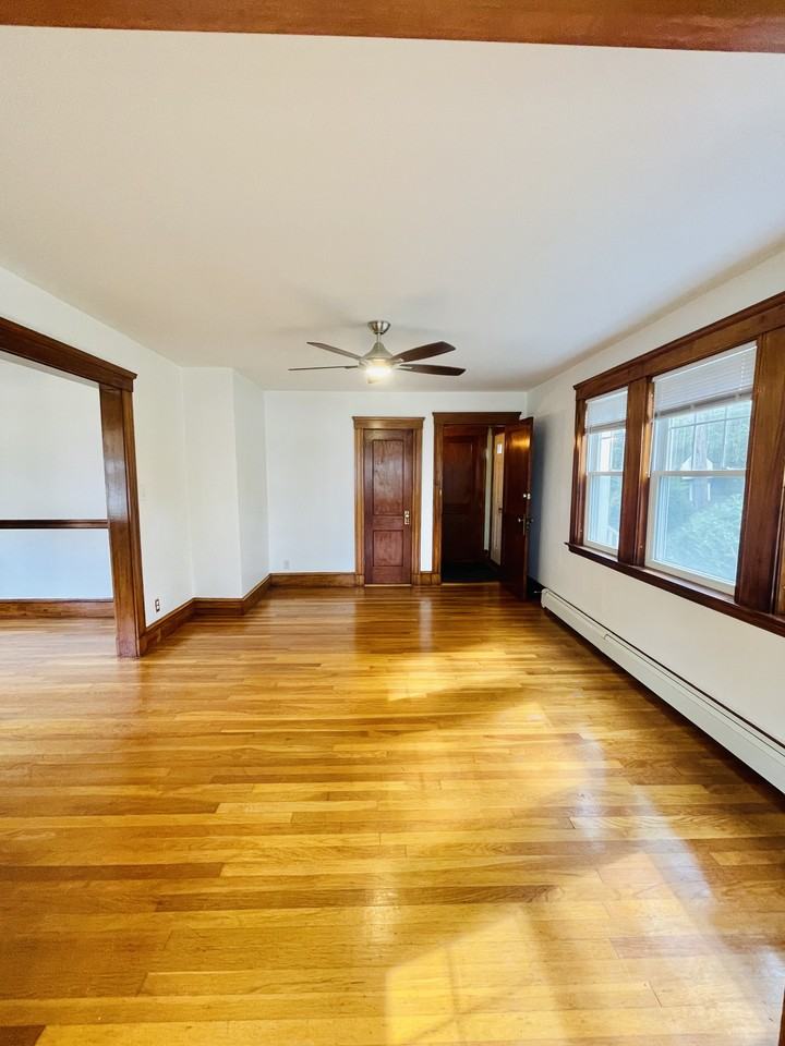 51 Glenmont Rd #NA - Photo 3 of 10