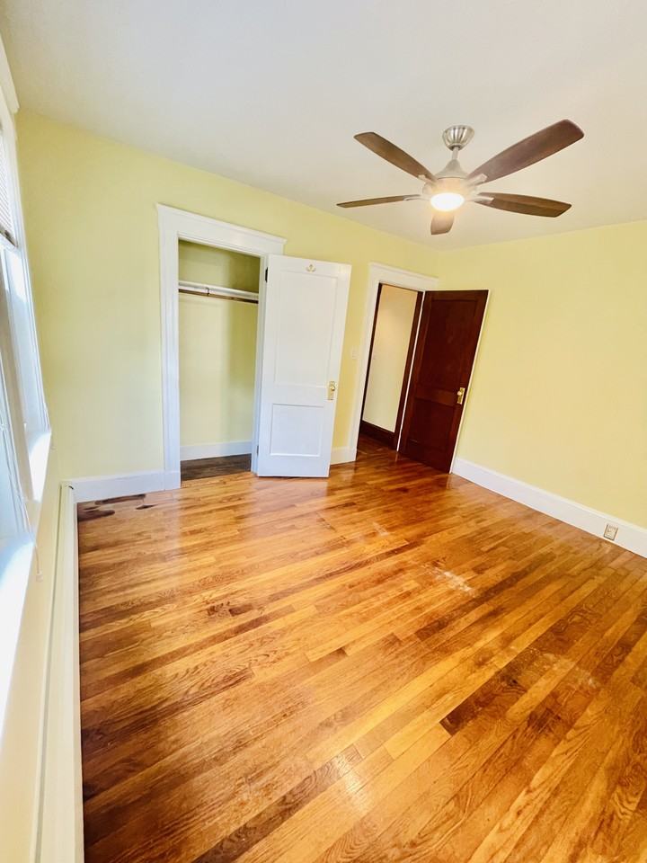 51 Glenmont Rd #NA - Photo 6 of 10