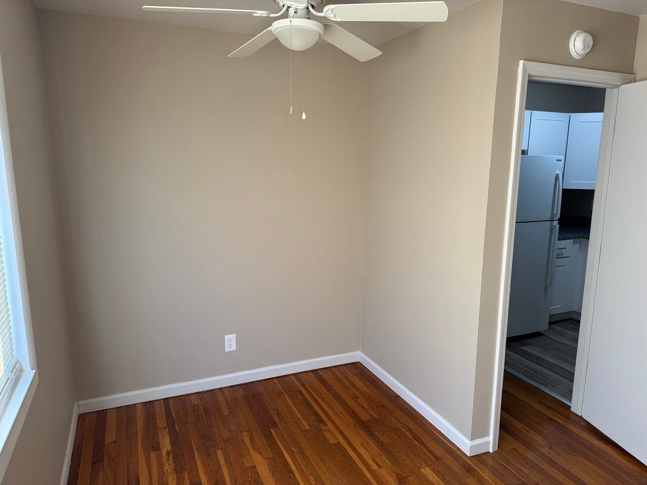1614 N Yellow Springs St #103 - Photo 4 of 9