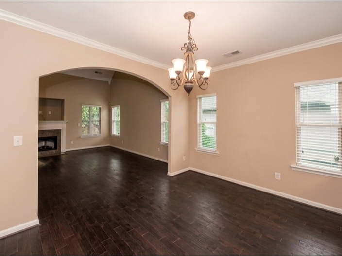 3076 Rosewalk Dr #NA - Photo 3 of 15