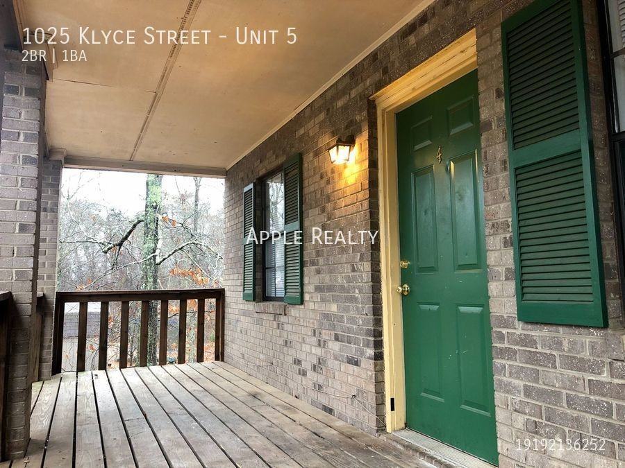 1025 Klyce St #5 - Photo 3 of 10