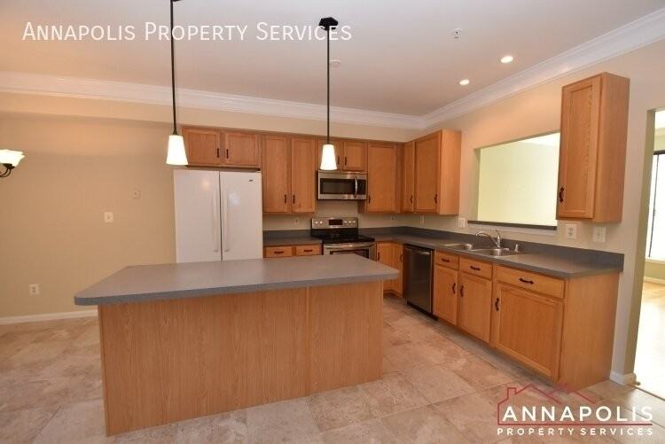 35 Harbour Heights Dr - Photo 2 of 20