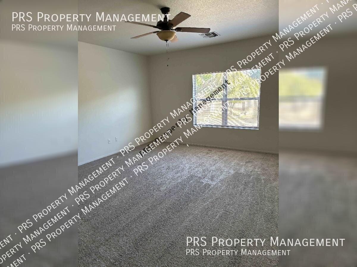 2430 E County Down Dr - Photo 5 of 16