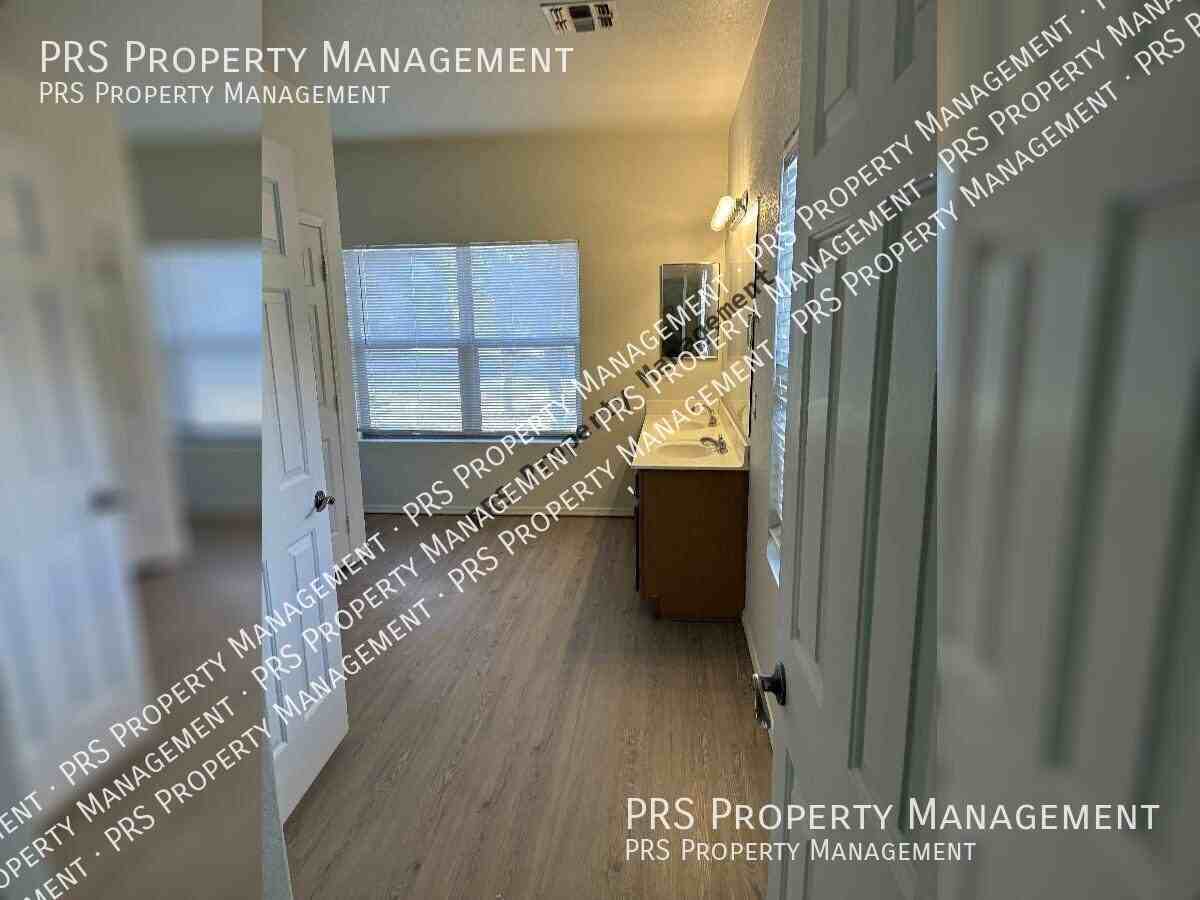 2430 E County Down Dr - Photo 6 of 16