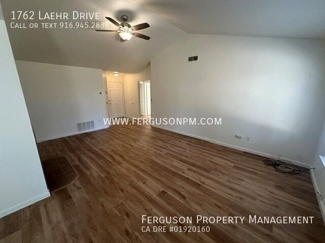 1762 Laehr Dr - Photo 6 of 20