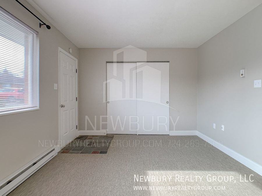 50 Sunbury Est - Photo 3 of 25
