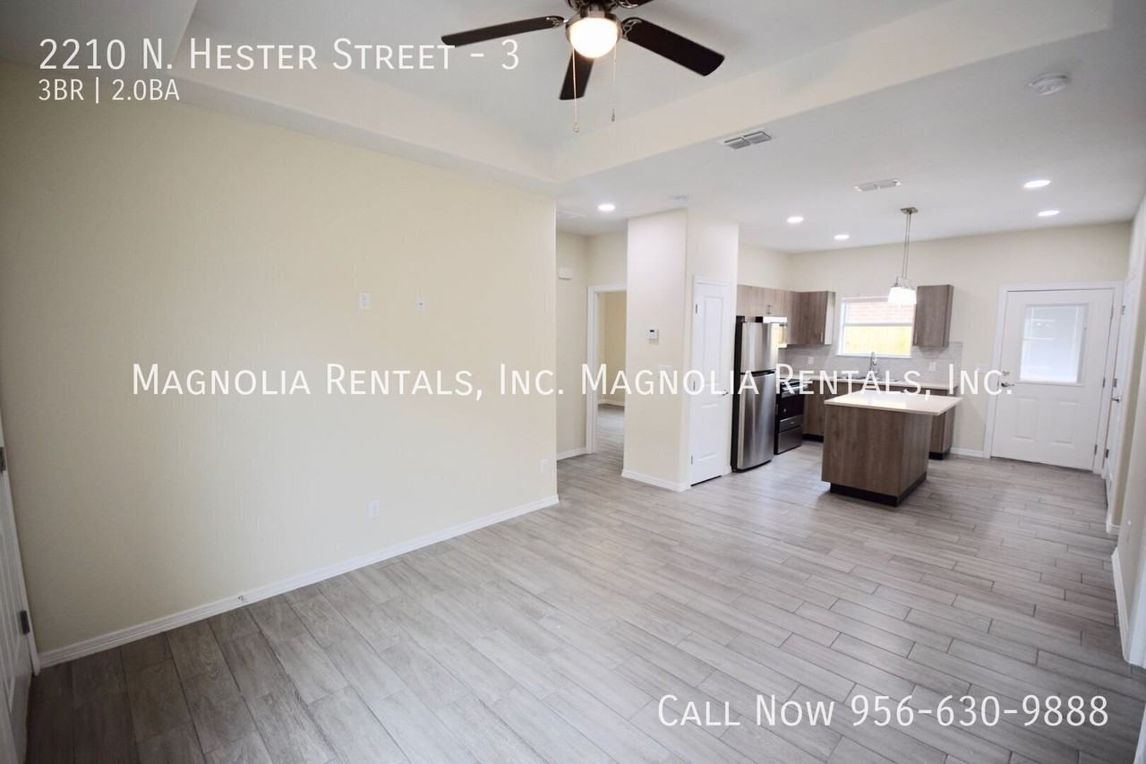 2210 N Hester St #3 - Photo 3 of 14