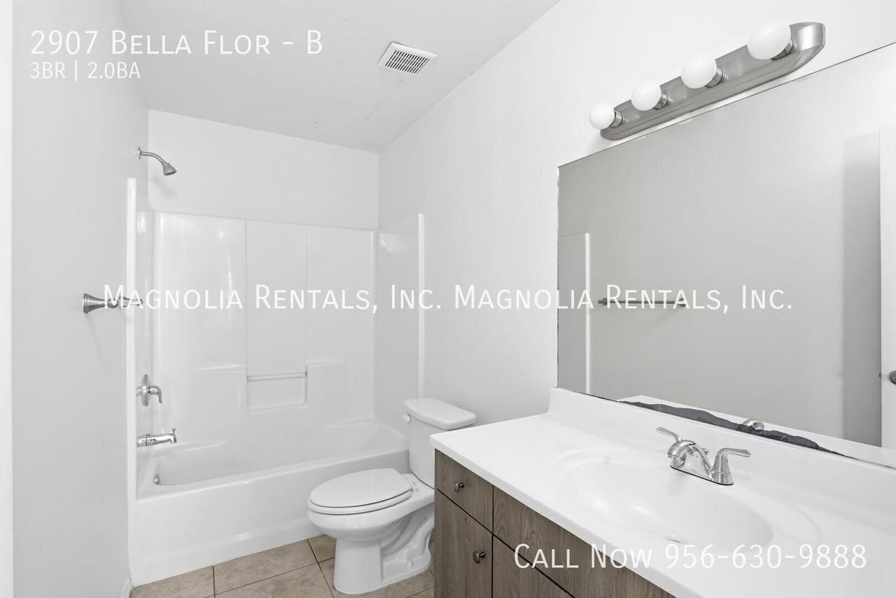 2907 Bella Flor #B - Photo 7 of 12